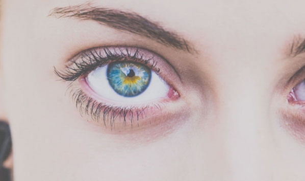 Waterproof vs. Regular Mascara; Everything You Need to Know Before Going on a Makeup Heist