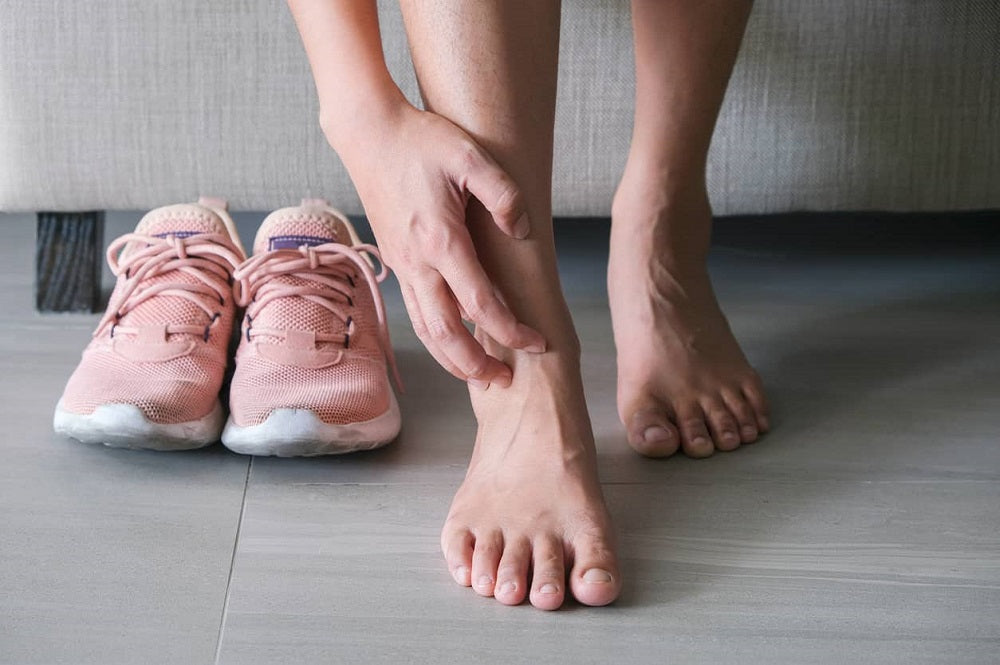 How Athletes Can Get Treatment For Nail Fungus And Dominate The Field