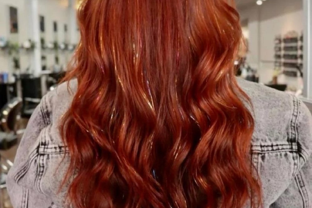 Hair Tinsel is More Than a Trend – Here’s Why Everyone Is Obsessed with It!