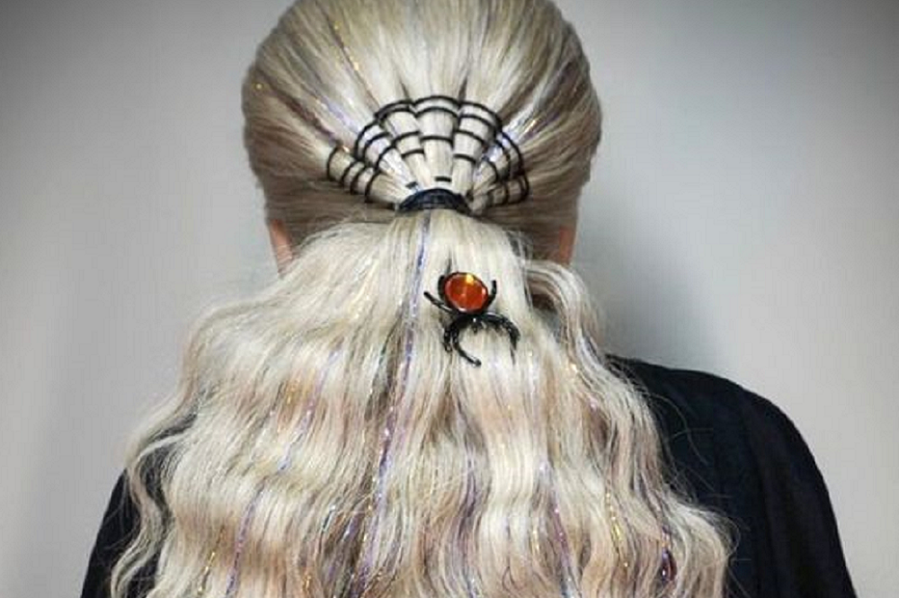 Spellbinding Strands: Unravelling the Allure of Halloween Hair Tinsel