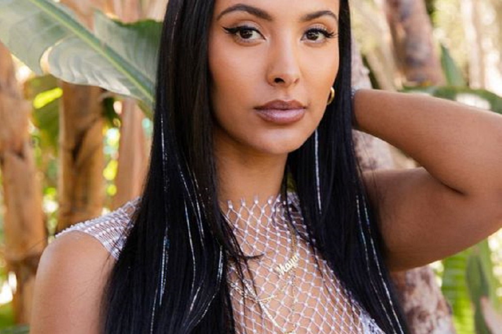 Shine on the Go: Traveling and Vacationing with Hair Tinsel