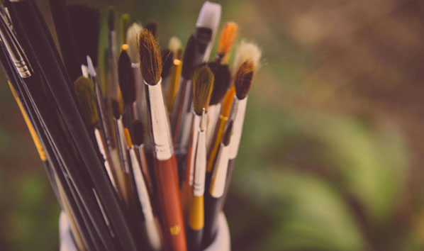 Picking the Best Concealer Brush - A Guide