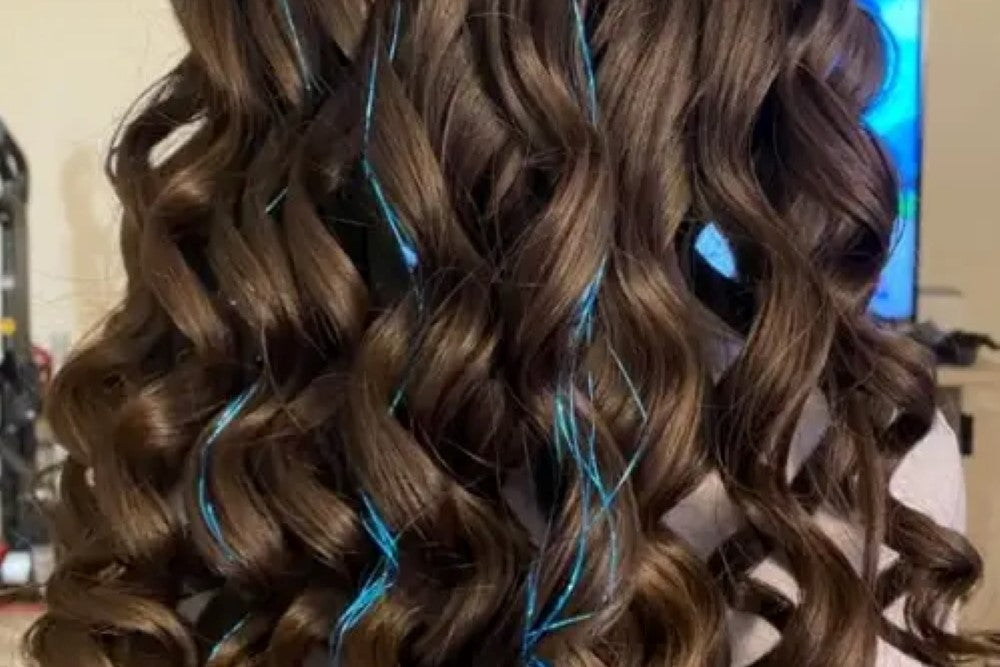 Add Instant Glam to Your Curly Hair with These Simple Tinsel Tips!