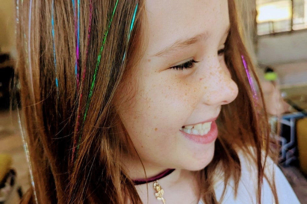 7 Reasons Why Your Hair Tinsel Keeps Falling Out and How to Make It Stay