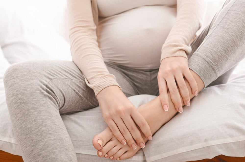Your Go-To Guide for Nail Fungus Treatment During Pregnancy and Breastfeeding!